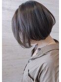 シンプル前下がりボブ