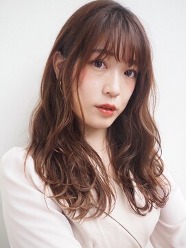 ヘアープレイス ヴィブ(hair place VIVE) 透明感のあるベージュ　柔らかさのある透け感ロング
