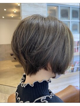 ラボヌールヘアー 宇都宮店(La Bonheur hair) 前下がりショートボブ