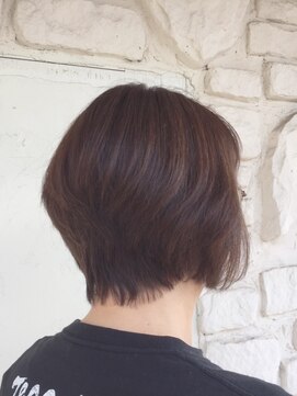 イロヘア アンジョウ(ilo.hair anjo) ショートボブ