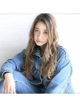 バルバオ サロンドベレーザ 大須(BALBAO salon de belleza) 【ＢＡＬＢＡＯ大須】ロングナチュラルグラデーション