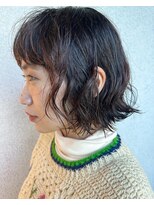 グリ(GURI)&nbsp;レトロな雰囲気のパーマスタイル