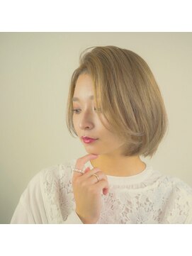 ギッシュ 桃花台店(guiches) 髪質改善・大人女性のハイトーンボブ・酸性ストレート