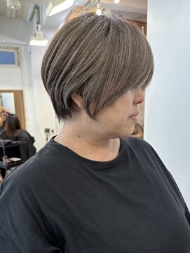 ハーツ(Heart's) くびれショート×グレージュカラー