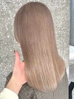 柔らかいホワイトベージュカラー◎