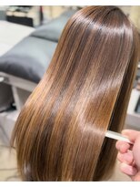 キュア 表参道(CURE) 黒髪/グレージュカラー/ココアベージュ/ヘルシーロング/表参道