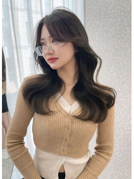 リリー(Lilley) くすみグレージュ×姫カットレイヤー×韓国風巻き【ayana】