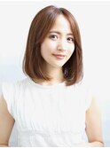 大人可愛いロングボブスタイル