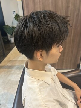 ヘアーリゾートガーデンヴェール(Hair Resort Garden VERT) アップバングショート