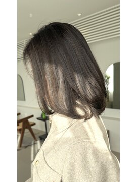 アンバー(Amber) グレージュブラウン