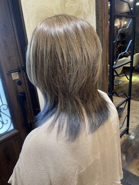 ヘアー クリエイト カルバリ(HAIR CREATE Calbari) ウルフレイヤー×ブルーグレーインナー