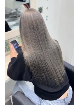 ラピス 池袋(Lapis) シルバー/髪質改善/ブリーチ/シールエクステ