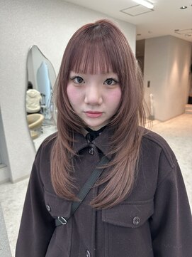 天神美容室 海外レイヤーカットハッシュカットグレージュ