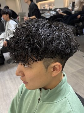 ビカムメンズヘアー 栄店(become men's hair) 3分でキマるスペインカール