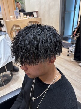 ルースト 渋谷店(ROOST) MEN’S HAIR/波巻ツイストスパイラル/フェザーパーマ/眉毛/渋谷