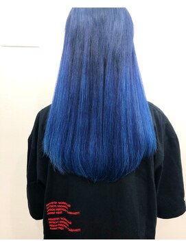 トロニー(TLONY) tlony渋谷hori 個性的BLUE hair シールエクステ