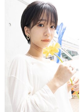 クラン(clan) 外ハネボブセクションカラーグラデーションカラーペールベージュ