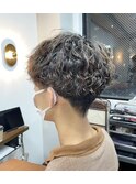 アッシュブラック/カルマパーマ［御茶ノ水/神保町］