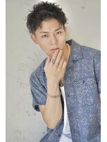 ロミーオム 本厚木(ROMMY. Homme)&nbsp;刈り上げツーブロックアップバングショートビジネスメンズヘア