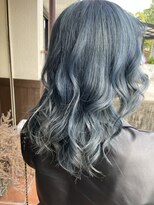 ガルボ ヘアー(garbo hair)&nbsp;ハイトーン デザインカラー グラデーション 10代 20代