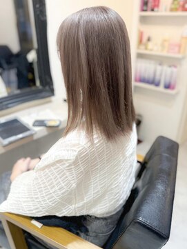 セルカ 新宿(CERCA) 透明感ベージュ【CERCA新宿/新宿西口】