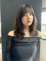 リコバイアフロート(riko by afloat)&nbsp;レイヤーカットウルフカットハッシュカットグレージュ