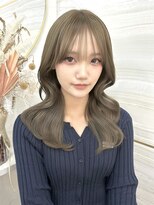 エルバイラビス 大宮(elu by lovis)&nbsp;《高瀬寛菜》ブリーチカラー/ダブルカラー/オリーブベージュ