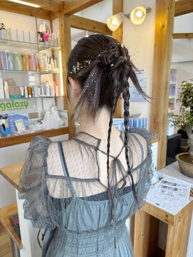 ギャラクシー ヘアードレッサーズ(galaxy hairdressers) 韓国風カチモリヘアアレンジ