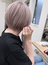 トラック 千葉(truck) ショートヘア/ホワイトカラー/ハイトーンカラー