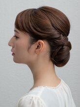 ビューティーセラーバイハリウッド(BEAUTY CELLAR BY HOLLYWOOD)