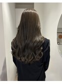 オリーブグレージュ