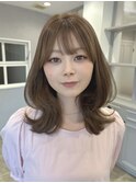 レイヤーカット×外ハネスタイル