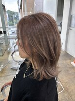 アトリーチェ 昭和店(ATTRICE) 大人かわいい顔まわりレイヤー×くびれ外ハネミディ