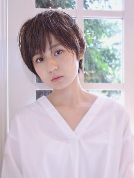 ナツヤ(NATSUYA) シンプル 大人かわいいショート