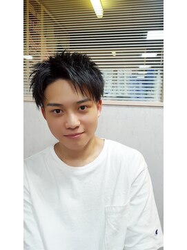 ヘアスペース クラージュ琴似店 前下がりツーブロック