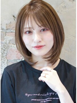 アフロート ルヴア(AFLOAT RUVUA) 【20/30/40/50代◎ふわっひし形レイヤー】ミルクティーベージュ