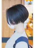 前下がりのサマーハンサムショート