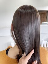 ヴィヴェンテ(VIVENTE.)&nbsp;【KANAE】艶やかなシアーグレージュ