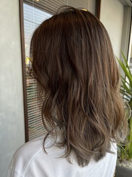 サバイ(savy) 大人バレイヤージュ