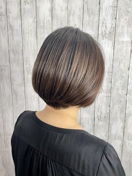 ビューティドレッセヤマノ 池袋パルコ(Beauty Dresse YAMANO) 【白髪ぼかし】【ハイライト】【ヘアマニキュア】ショートボブ