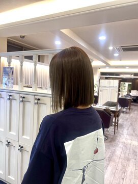 トゥルーブ バイ ファースト 富沢店(trove by first) イルミナカラー/オージュアトリートメント/ボブ