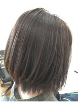 クッカ(kukka) やや切り切りっぱなし感のあるボブショート