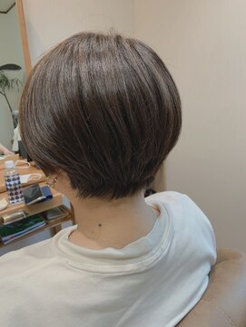 ダリア(Dahlia) すっきりショートボブ