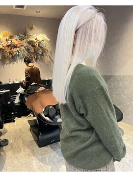 ロンド レア 天神大名店(Lond Le’a) ダブルカラー/インナーカラー/イヤリングカラー/ミルクティー