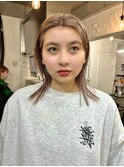 透明感ベージュ
