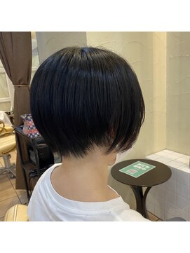 ティエル(Tiele) 丸みショート