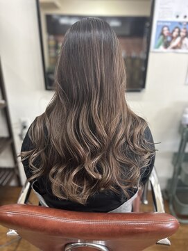 ヘアーサロン カラー 色彩店(COLOR) アッシュベージュカラー