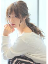 美髪透明感カラーをマーメイドヘアアレンジでお洒落にイメチェン