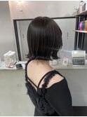 外はねボブ　ボブ　黒髪ボブ　切りっぱなしボブ