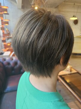 プラスティック プラスヘアーサロン(PLUSTIC +hair salon) カーキベージュの白髪ぼかし